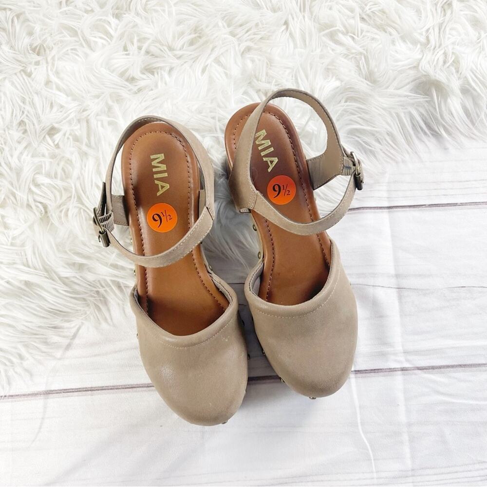 MIA Analie Women's Brown Studded Rounded Closed Toe Platform Clogs Size‎ 9.5 - Picture 2 of 8